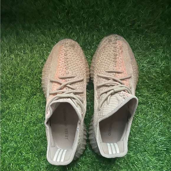 yeezy 350 sand taupe